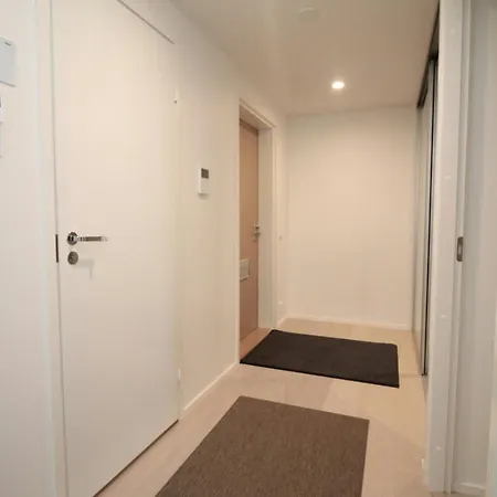 Spacious For 2 With Sauna In V Lejlighed