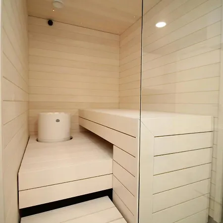 Spacious For 2 With Sauna In V Lejlighed *
