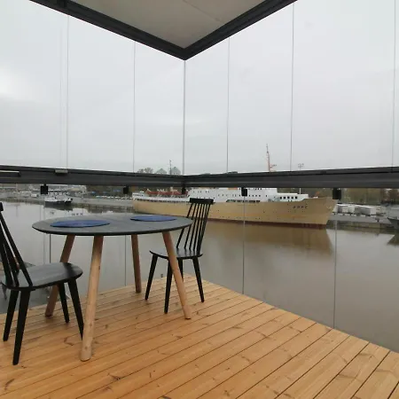 Apartment Spacious For 2 With Sauna In V *