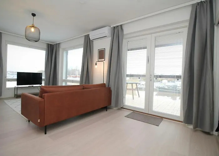 아파트 Spacious For 2 With Sauna In V 투르쿠