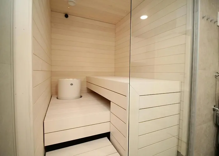 Spacious For 2 With Sauna In V 아파트 *